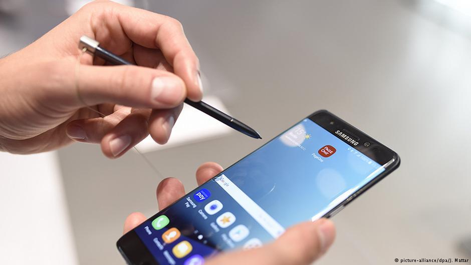 سامسونج تعلّق إنتاج هاتفها الجديد “جالاكسي نوت7”