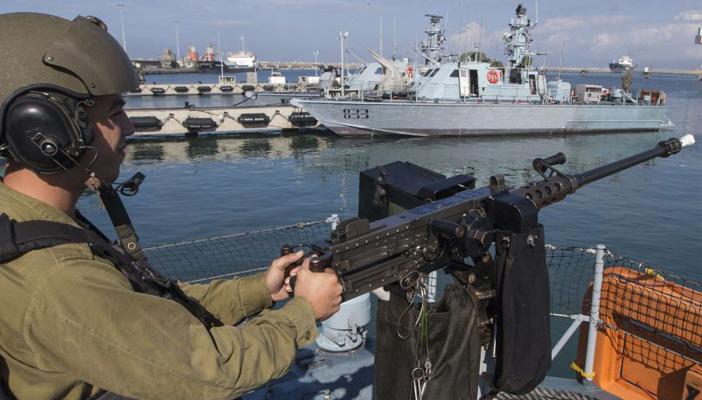 زوارق إسرائيلية تقصف شواطئ غزة