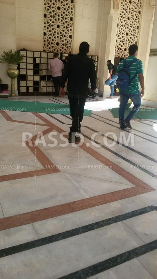 أفراد بزي الأمن المركزي داخل جامعة مصر للعلوم