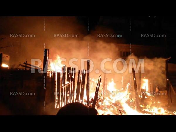 حريق يلتهم منازل خشبية بجوار موقف كفر الدوار