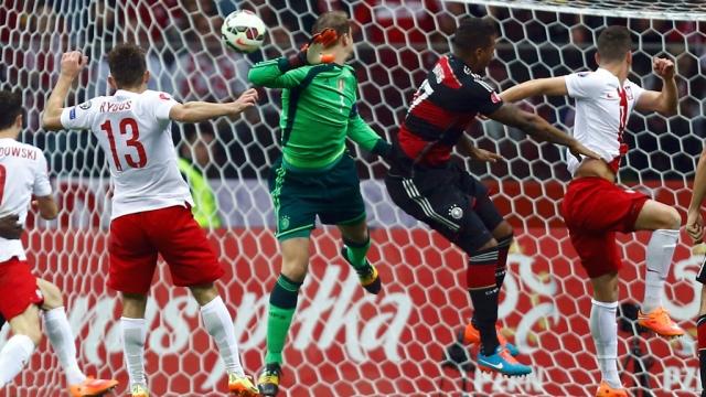 بولندا تفوز على ألمانيا في تصفيات يورو2016