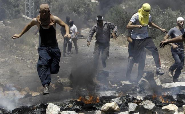 النعامي: ما حققته “ثورة السكاكين” في أيام يفوق حرب الـ50 يومًا على غزة