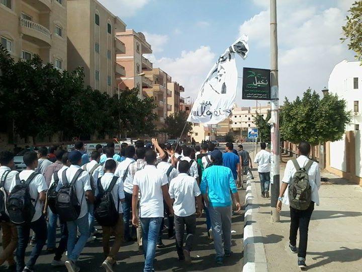 مسيرة لطلاب جامعة السادات بالمنوفية تنديدا بانتهاكات العسكر