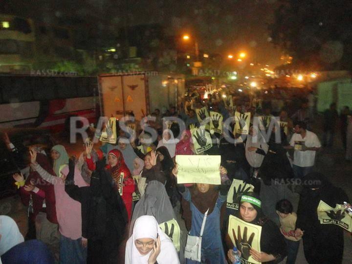 مسيرة بالآلاف رفضا للانقلاب بشبرا