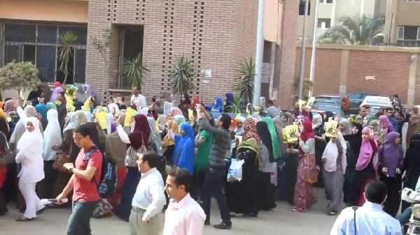 تظاهرة لطالبات جامعة المنوفية للإفراج عن المعتقلين