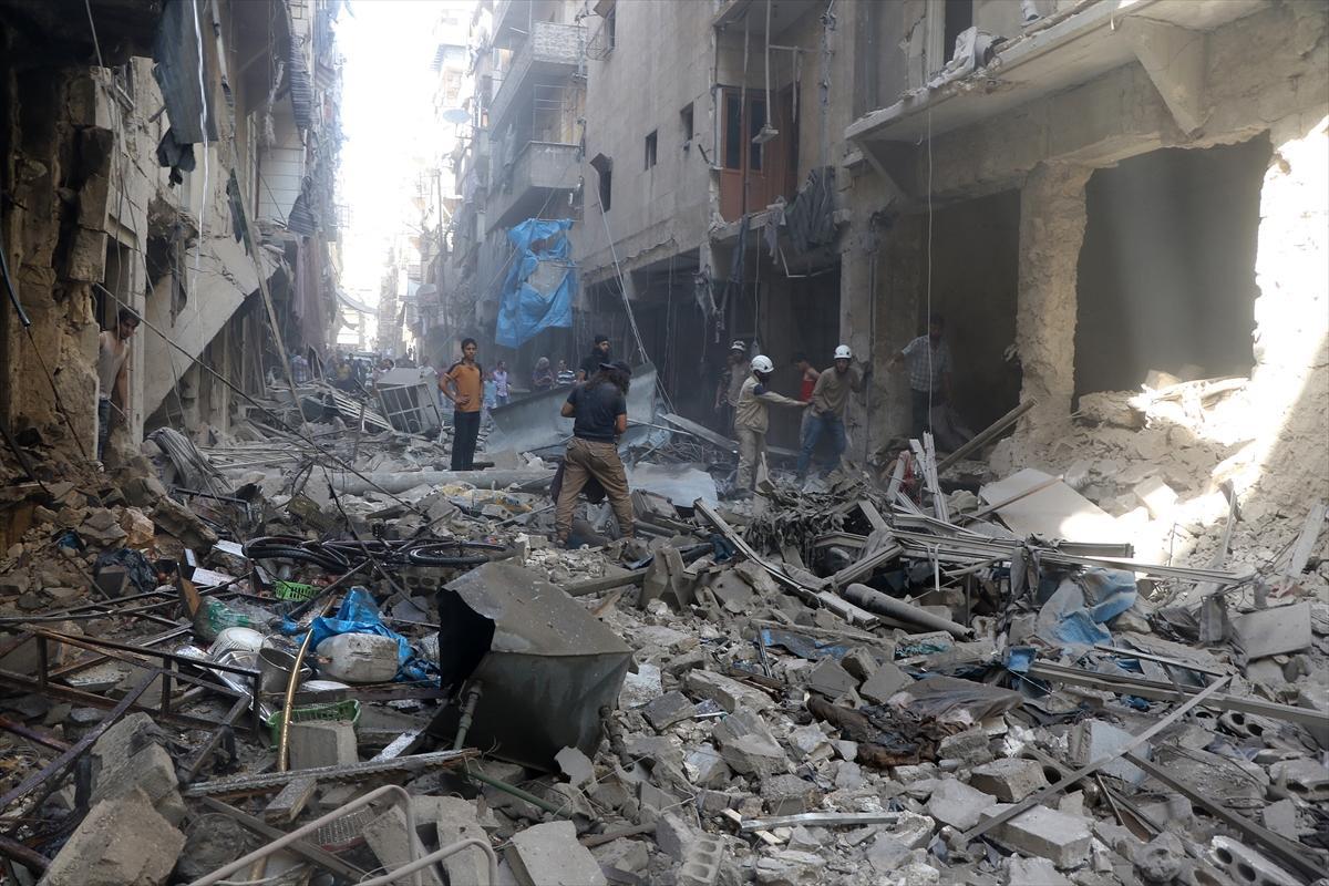 تواصل الغارات الروسية – السورية على الأحياء الشرقية بحلب