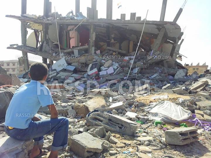 بالصور:قوات الجيش تدمر حي أبو حلاوة  بالكامل بسيناء