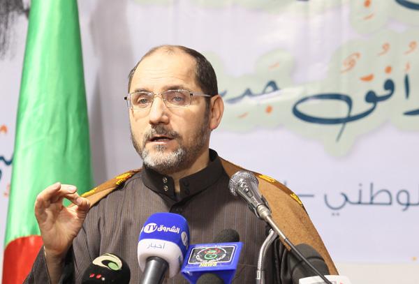 حزب إسلامي بالجزائر: تظاهر الشرطة في الشارع أمر خطير