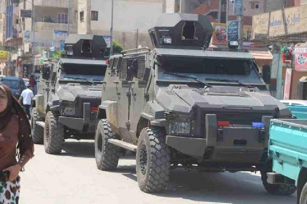 أمن الانقلاب يتخوف من غضب الطلاب ويكثف قواته بمحيط جامعة القاهرة