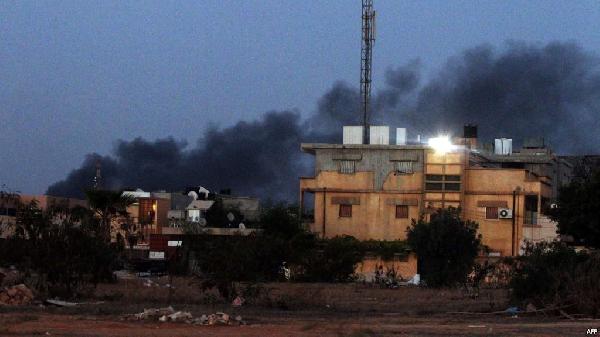 القصف المصري لـ”فجر ليبيا”.. بين تأكيدٍ ونفيٍ وتحذير