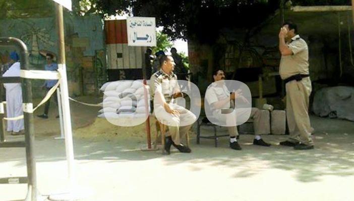 بالصور.. انعدام تام للناخبين في بعض المحافظات ومخالفات تصويتية