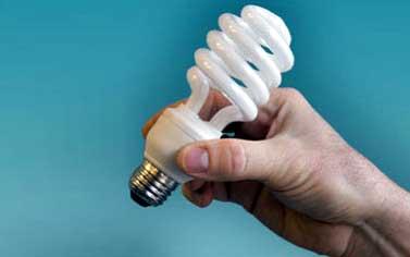 بعد إضافة اللمبة الموفرة على الفاتورة.. نشطاء: هتدفع يعني هتدفع