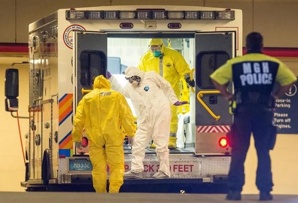 الإندبندنت: ذعر أمريكي بسبب إيبولا