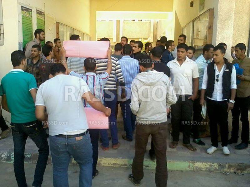 الإفراج عن المعتقلين أهم مطالب المتظاهرين بجامعة الأزهر في دمياط