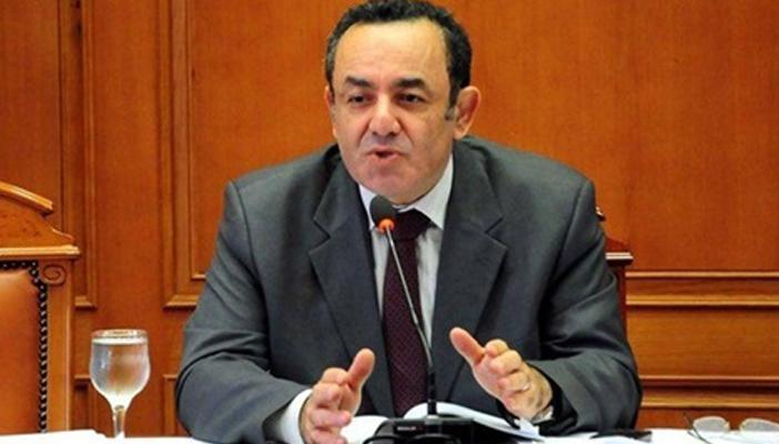 عمرو الشوبكي يدرس الانسحاب من جولة الإعادة