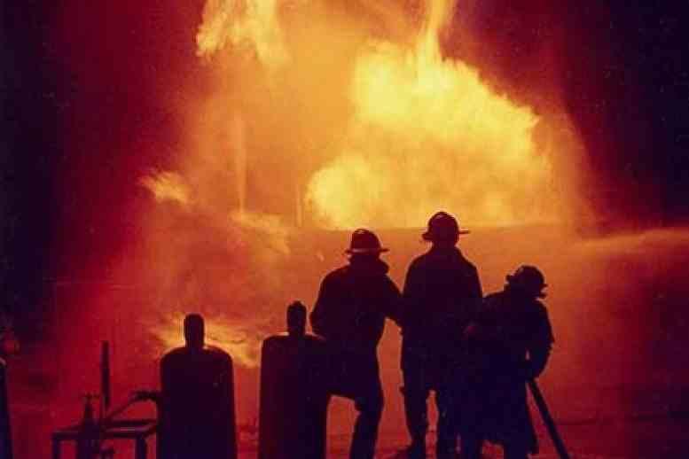 إغلاق مركز معلومات “القوى العاملة” بعد حريق وحدة المحولات