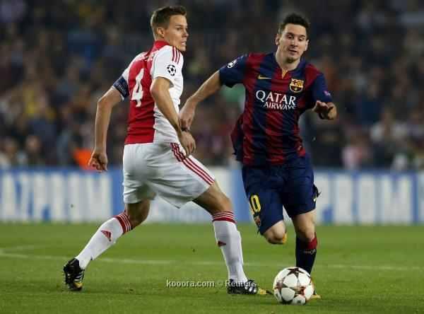 برشلونة يتجاوز أياكس بثلاثية