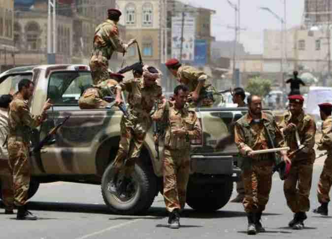 مسلحون حوثيون يقتحمون مقر وزارة الداخلية في صنعاء