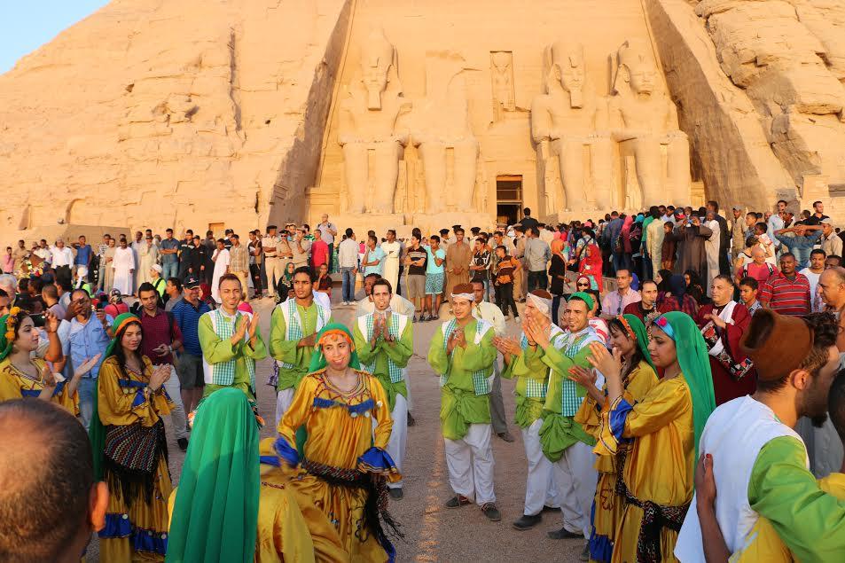 وزارة السياحة تنظم احتفالية لدعم السياحة الثقافية فى “معبد أبوسمبل”