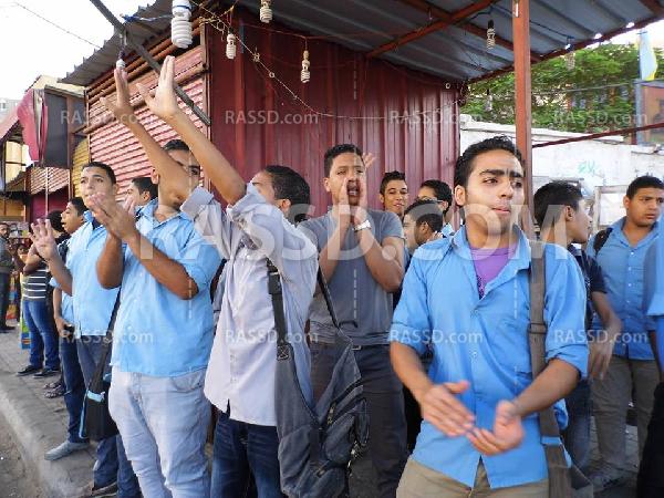 وقفة لطلاب الأحرار بمدرسة الورديان في الأسكندرية