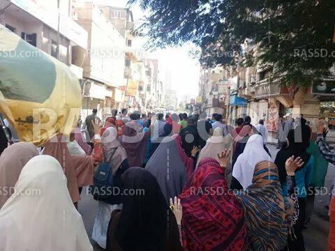 مسيرة تطالب بإسقاط النظام في ميدان المديرية ببني سويف