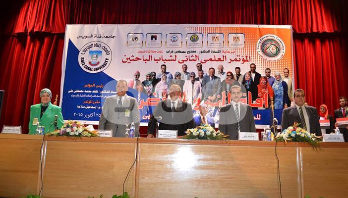 محافظ الإسماعيلية يشهد فاعليات مؤتمر شباب الباحثين بجامعة القناة