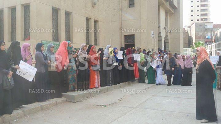 مسيرة لطالبات أزهر المنصورة تنديدًا بحادث سيناء