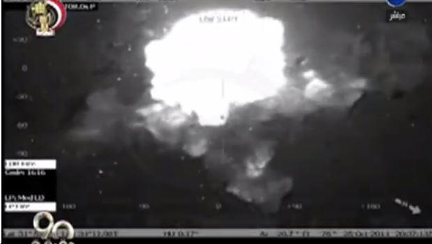 فيديو| “الجيش” ينشر لحظة قصف طائراته منازل سيناء