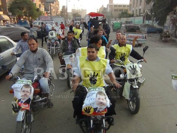 بالصور..مسيرة بالدراجات البخارية بشبرا دعما للشرعية