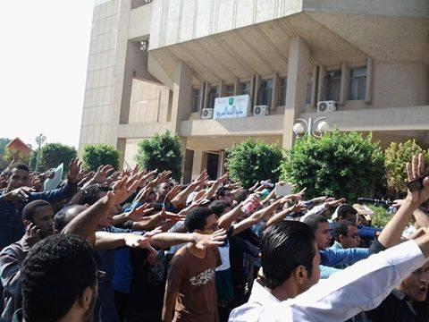 مسيرة لطلاب أزهر أسيوط تطالب بالإفراج عن المعتقلين