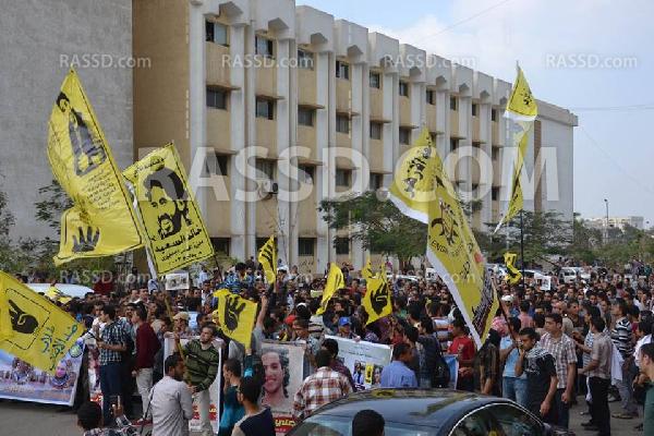 بث مباشر لمسيرة طلاب الأزهر بتفهنا الأشراف