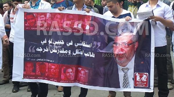 طلاب طب عين شمس ينظمون فعاليات حركة “بالطو حر”