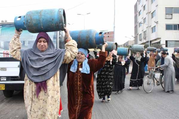 الأهالي: 50 جنيهًا سعر أنبوبة الغاز بالمنوفية “ومش لاقيينها”
