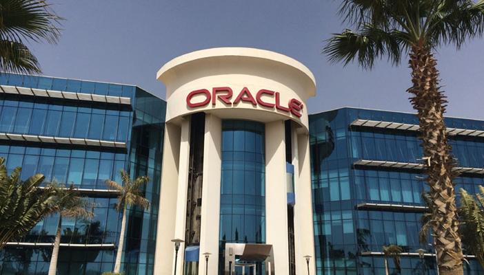 “أوراكل” تبدأ في تسريح موظفيها الثلاثاء