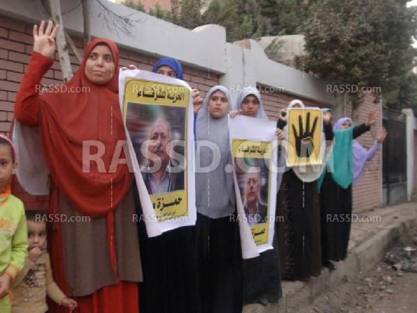 وقفة لـ”نساء ضد الانقلاب” لرفض الإنقلاب العسكري بالدلجمون