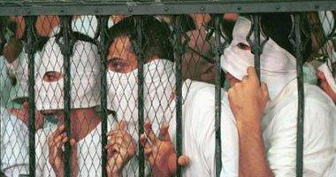 حبس أبطال فيديو “زواج المثليين” 3 سنوات مع الشغل