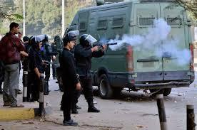 الأمن الإداري بـ”عين شمس” يطلق الخرطوش على الطلاب