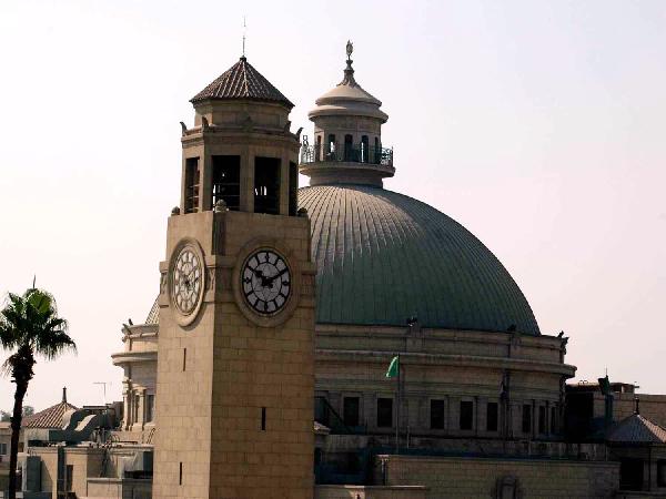 إحالة أستاذ بجامعة القاهرة للتأديب بسبب “رابعة”