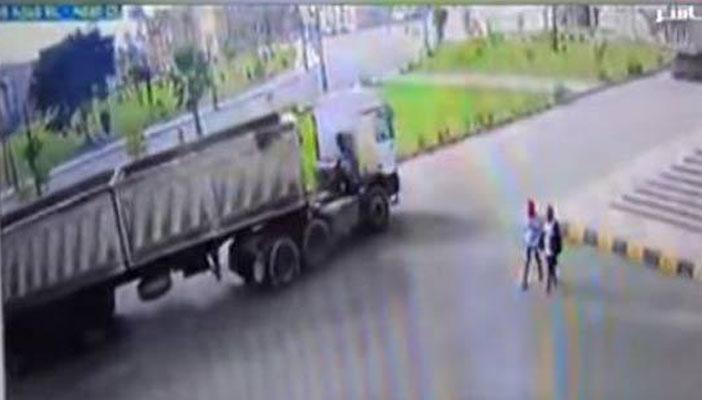 بالفيديو.. دهس طالبة جامعية داخل الحرم الجامعي بكفر الشيخ