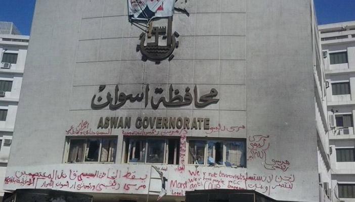 3 مدراء مدارس بأسوان يضربون عن الطعام احتجاجًا على “كادر المعلم”