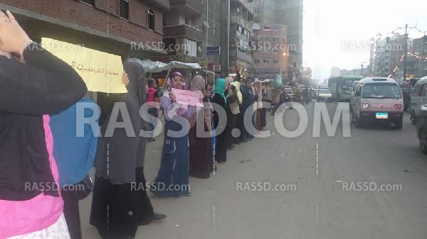 صور| “نساء” الإسكندرية يطالبن بالإفراج عن المعتقلات