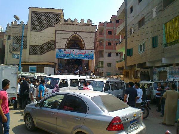 “التاكسي الملاكي” بالمنصورة.. “مشكلة أم حل”