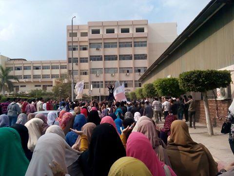 مسيرة لطلاب جامعة الزقازيق رفضًا لتهجير أهالي سيناء