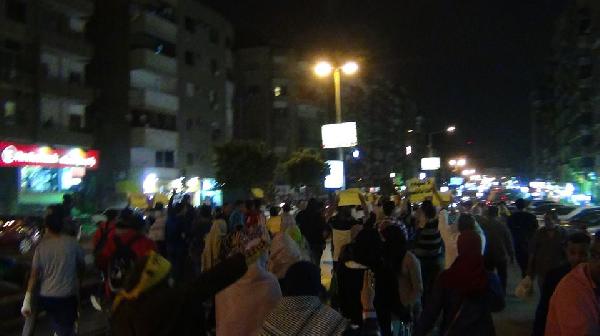 مسيرة بـ”المقطم” تندد باقتحام الصهاينة للمسجد الأقصى