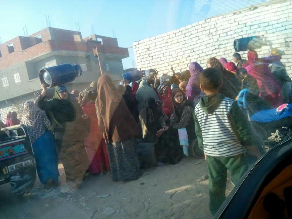 أزمة أسطوانات الغاز تطل برأسها مرة أخرى في المنوفية