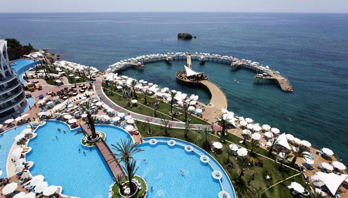 بعد المقاطعة العالمية.. تركيا ملجأ السياح الهاربين من مصر