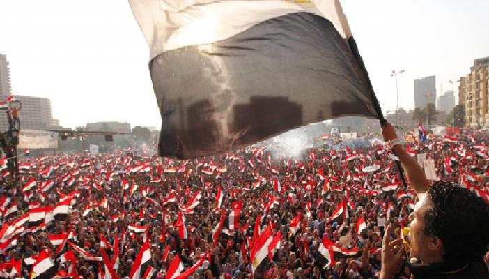 بعد فشل السيسي.. القوى الثورية تبحث مبكرا التوحد في 25 يناير المقبل