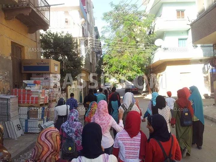 “بني سويف” تحتفل بخروج أحد “الأحرار” من المعتقل