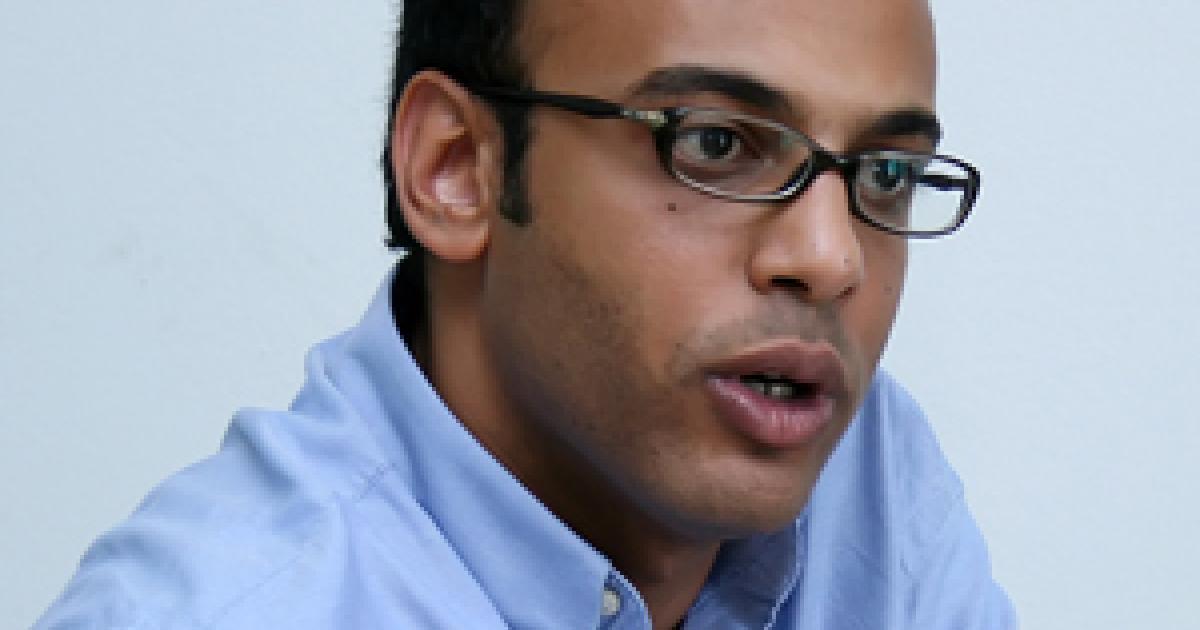 مغردون يدشنون هاشتاج “متضامن مع حسام بهجت”.. وانتقادات واسعة لاحتجازه