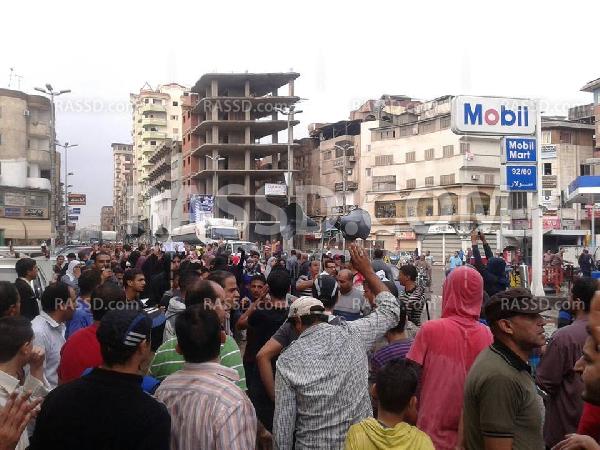 مسيرة لرافضي الانقلاب بدمياط تتحدى البلطجية والأمطار